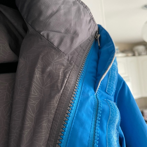 Men’s The North Face XL 3in1 Waterproof Windproof Convertible Parka - Picture 3 of 10